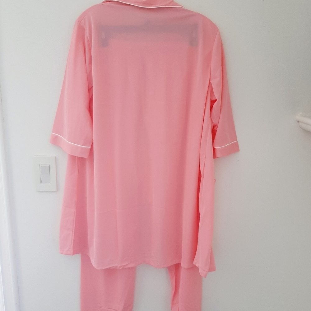 RADCLIFFE PAJAMA SET - Picture 9 of 12